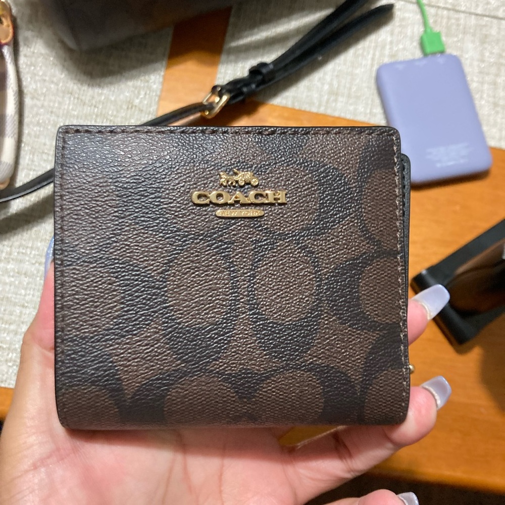 Coach pebble wallet